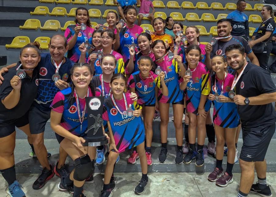 Atibaia brilha no Campeonato Paulista de Handebol com conquista inédita