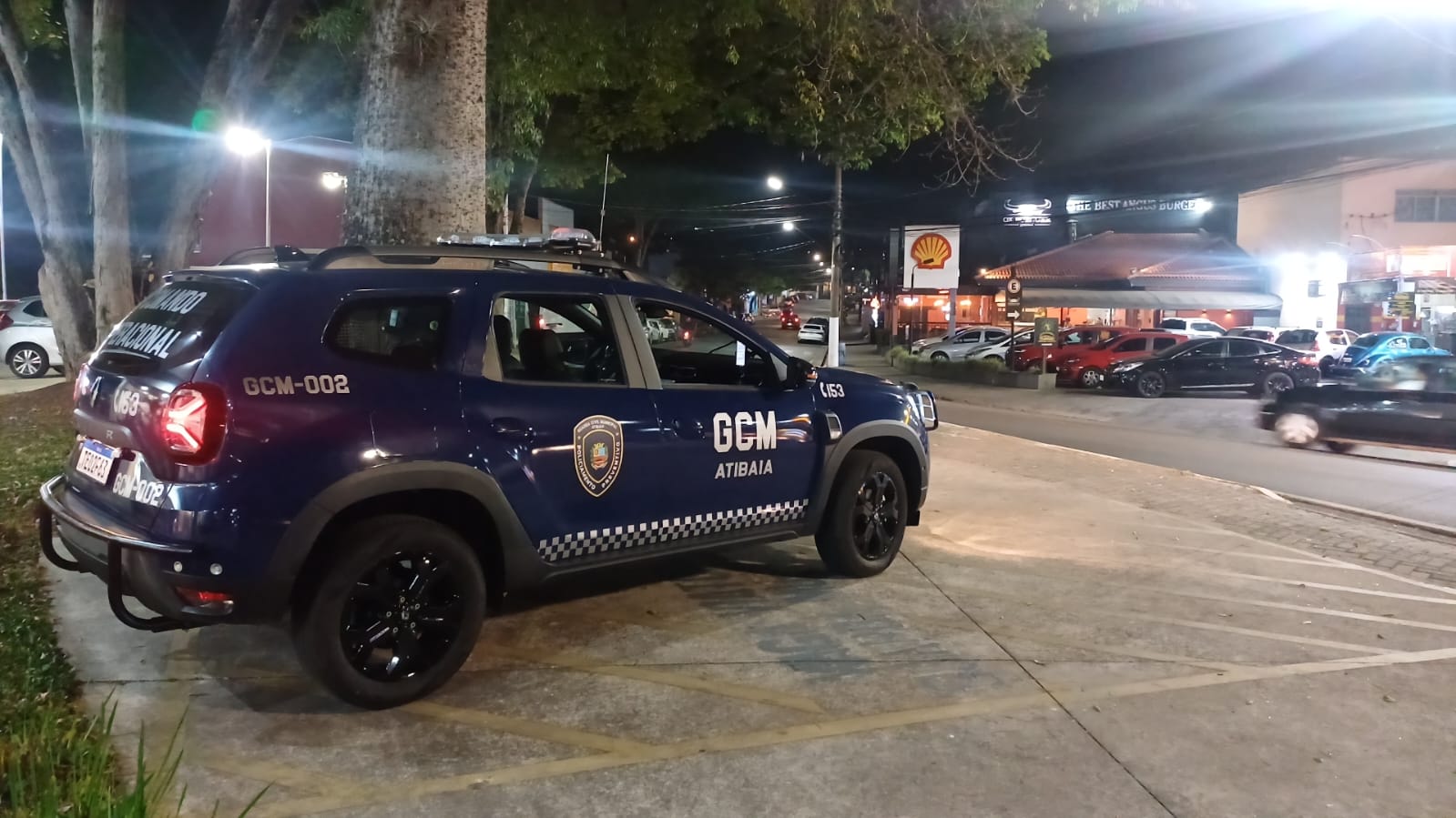 GCM de Atibaia recupera veículos roubados e encontra procurado pela Justiça