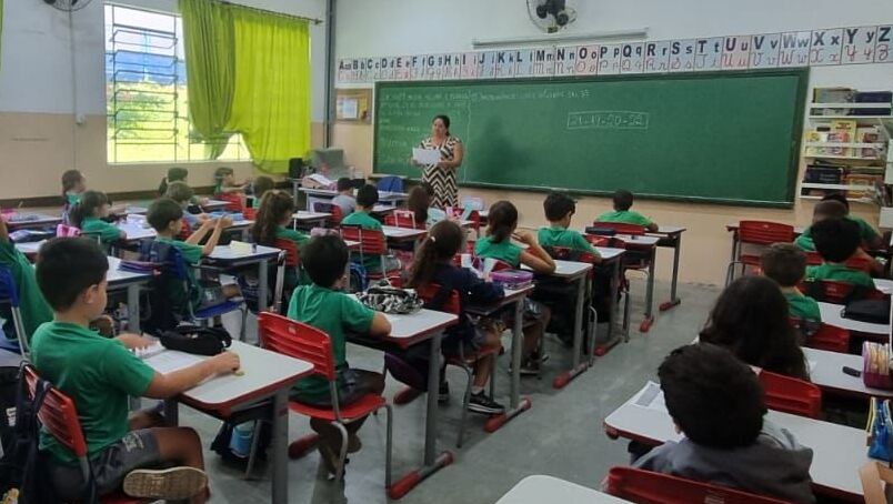 Alunos da rede municipal de Atibaia realizam Avaliação Diagnóstica com apoio de Inteligência Artificial