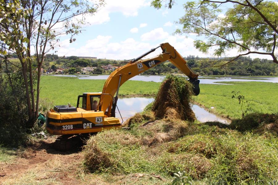 Prefeitura de Atibaia investe em obras de desassoreamento na Represa da Usina