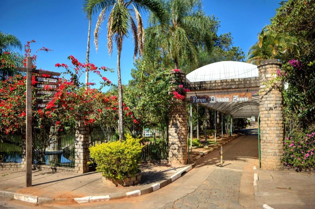 Parque Edmundo Zanoni recebe reforma em banheiros e fraldário