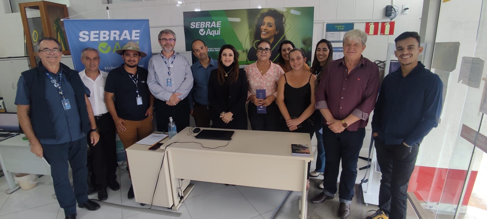 PREFEITA CLÁUDIA INAUGURA “SEBRAE AQUI” EM ESTIVA GERBI
