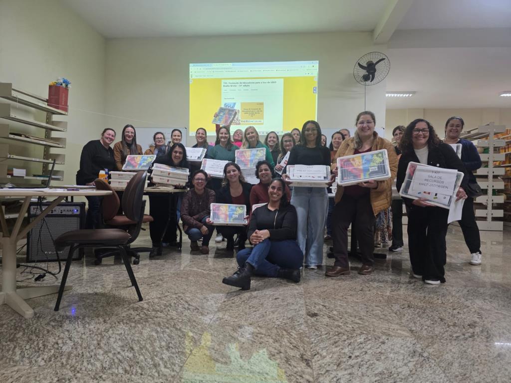 Formação na Educação com recurso Braille Bricks