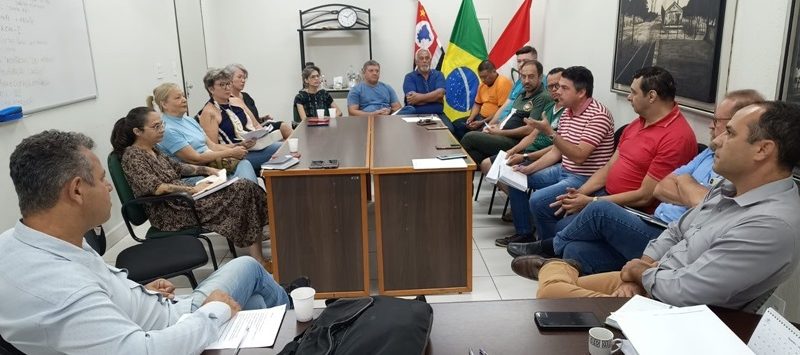 Prefeito Cícero realiza reunião com secretariado