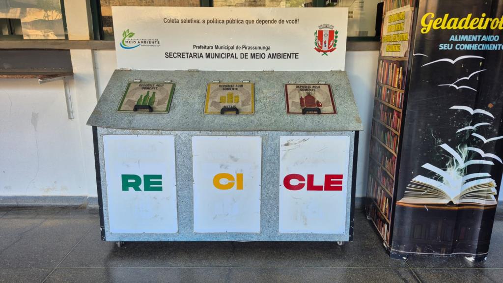 Dispenseres para materiais recicláveis