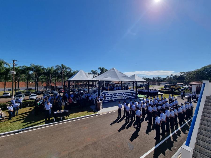 Executivo presente no aniversário da FAYS