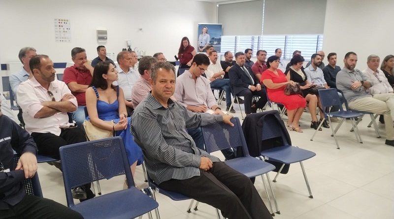 Prefeito Cícero participa de reunião com secretário de Desenvolvimento Econômico de SP