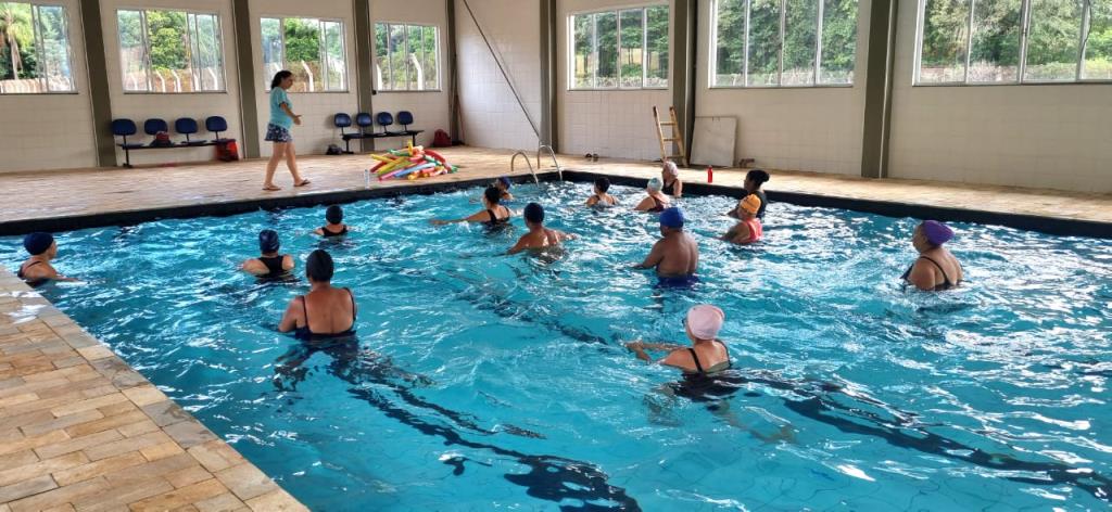 Hidroginástica para idosos do CCI