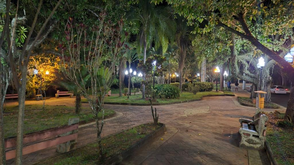 Melhorias na iluminação de Cachoeira de Emas