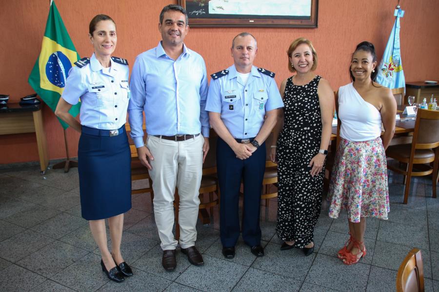 Executivo presente na assunção de Comando do Esquadrão de Saúde da AFA