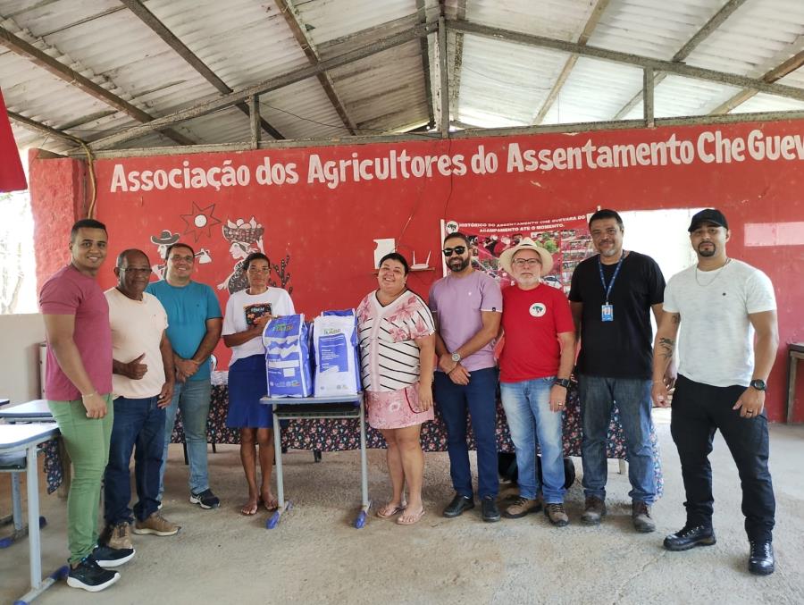 Secretaria de Agricultura de Moreno distribui mais de uma tonelada de sementes a produtores rurais