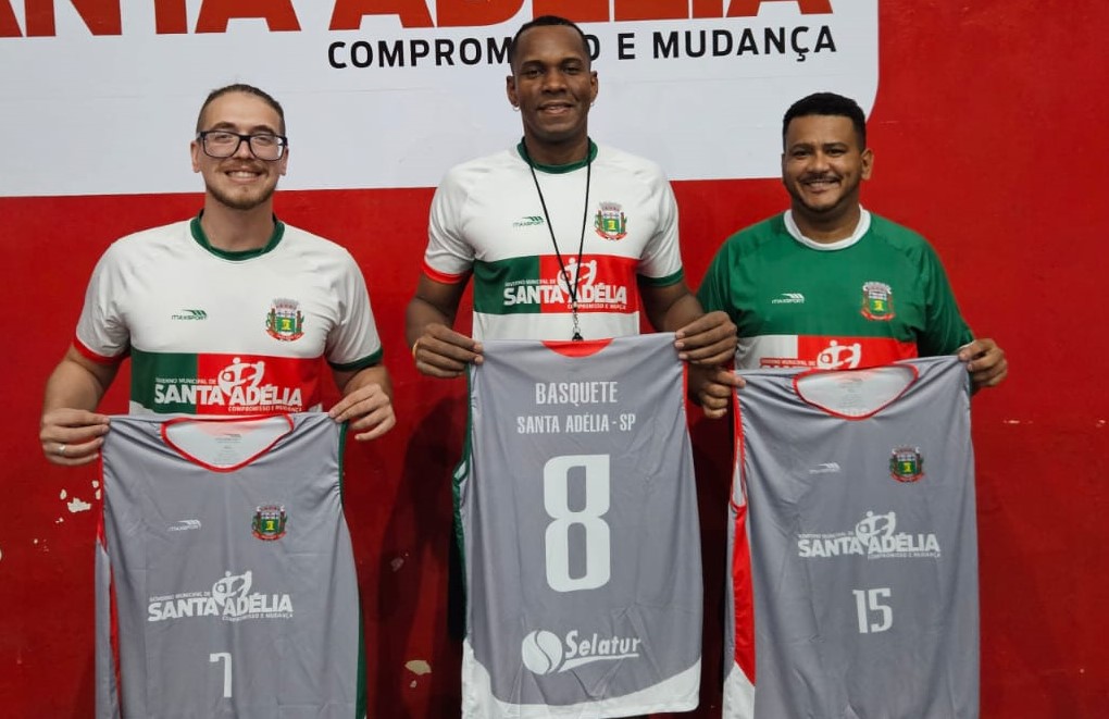 Selatur apresenta novo uniforme para equipe de basquete
