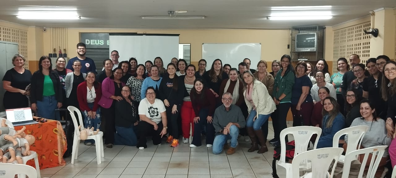 Servidores da Educação de Santa Adélia passam por capacitação sobre a Lei Lucas