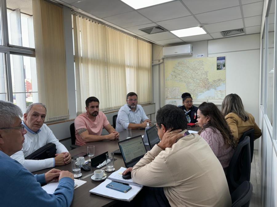 Reunião no Estado discute licenças e apoio para ETE de Botelho