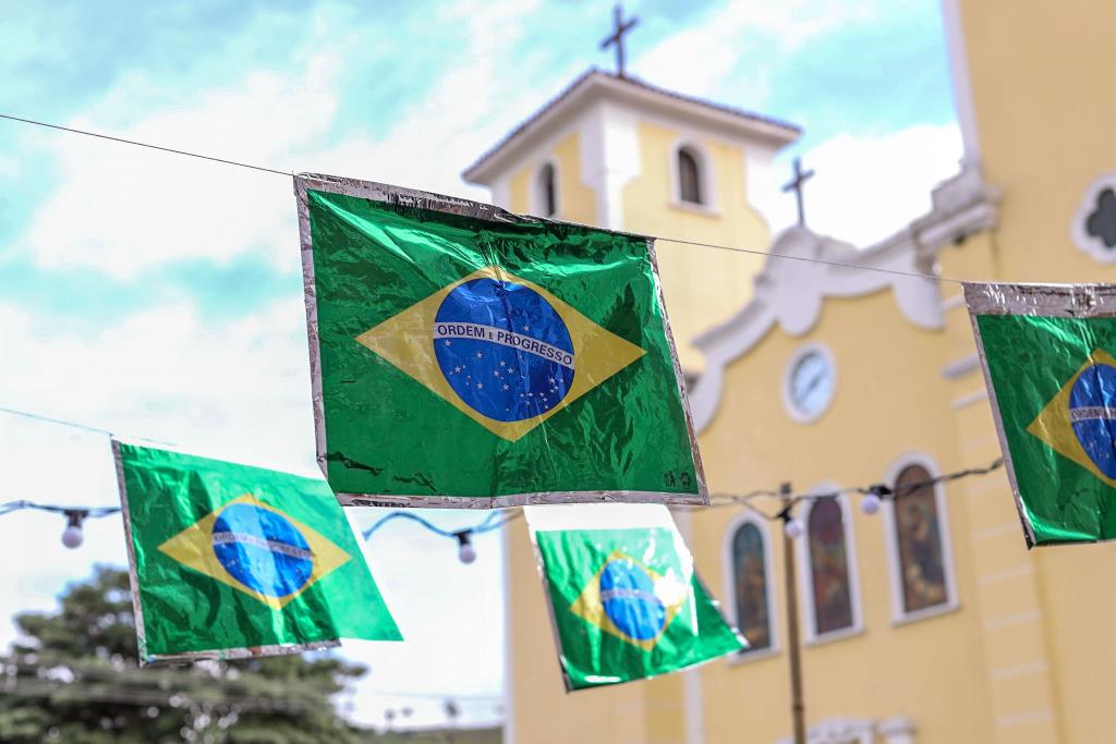 “Rumos da Copa” segue movimentando Guararema com roteiro temático e disputa criativa