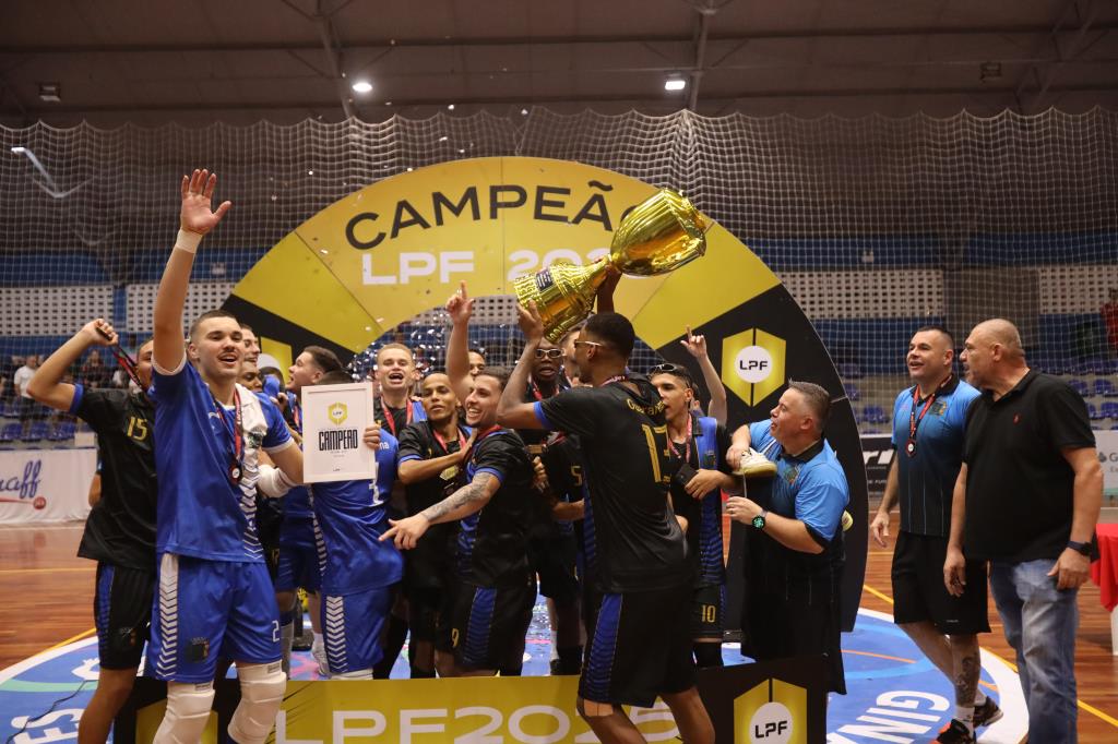 Guararema Futsal vive noite histórica e conquista bicampeonato da LPF Sub-20
