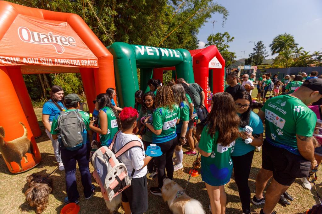 Com recorde de público, 3ª CãoMinhada de Guararema arrecada mais de 200 quilos de ração