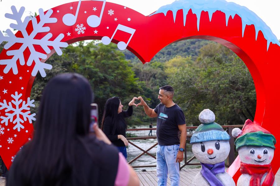 Fim de semana tem shows, sabores e cultura no Festival de Inverno Guararema 2025