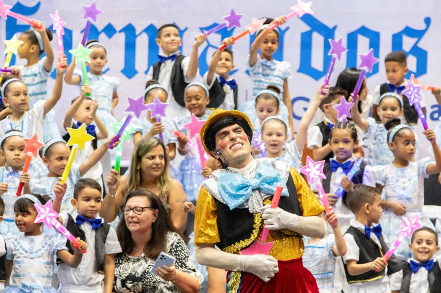 Guararema celebra formatura da Educação Infantil com tema “Pinóquio e a Fada Azul”