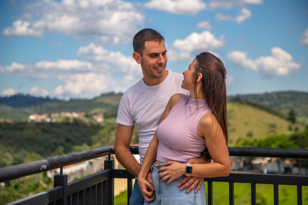 Um jantar, um passeio de trem e um pôr do sol: Guararema é cenário para o Dia dos Namorados