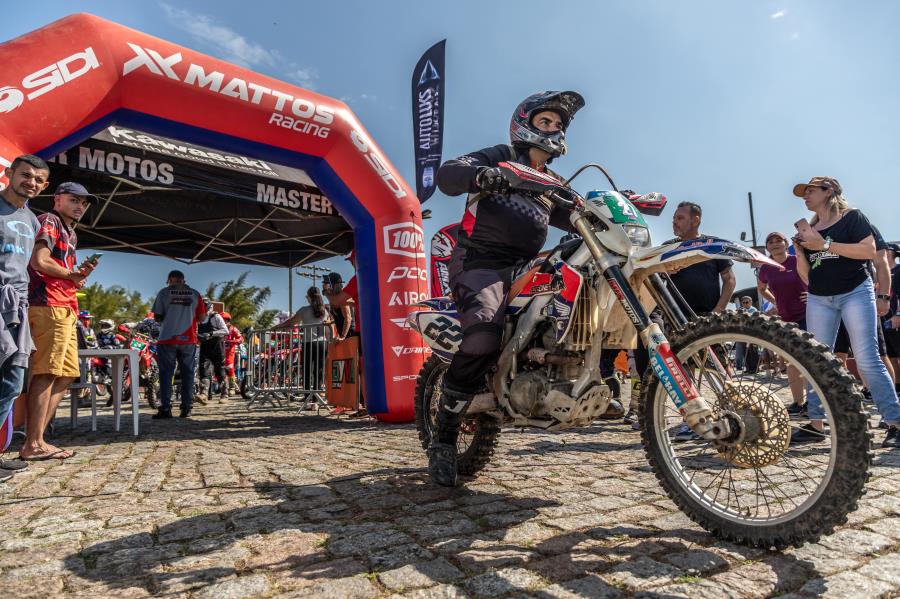 2ª etapa do Campeonato Paulista de Enduro F.I.M. é atração em Guararema neste domingo (16)