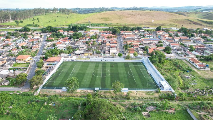 Prefeitura de Guararema reinaugura Estádio Municipal Paulo Raimundo, no Parateí