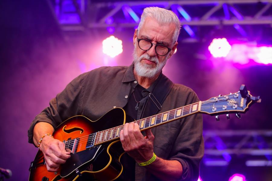 Guararema Jazz & Blues Festival 2025 tem início com shows nacionais e internacionais no Recanto do Américo