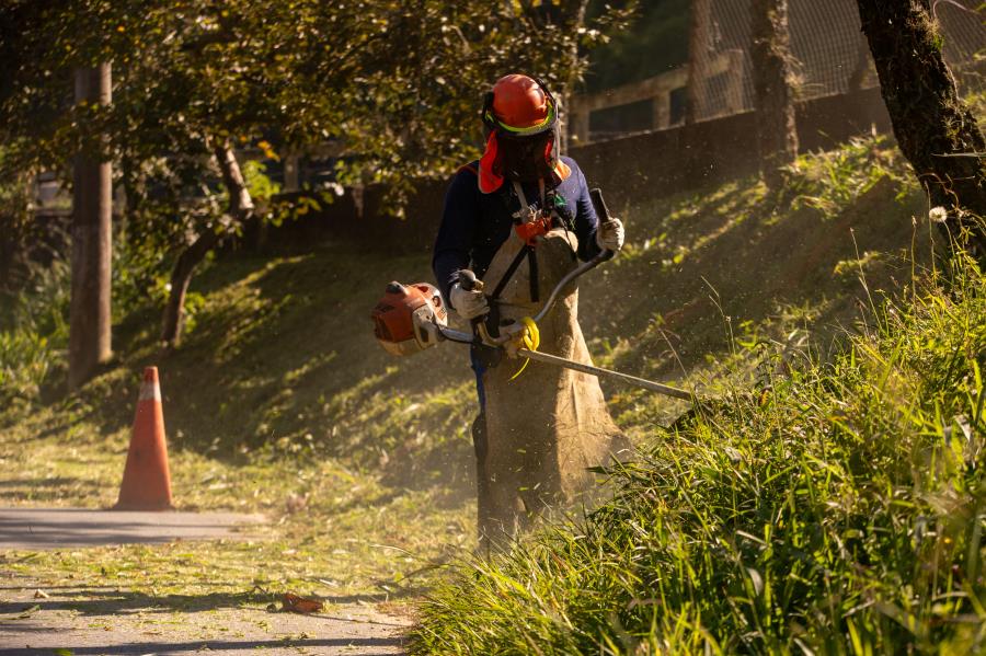 Prefeitura de Guararema reforça serviços de zeladoria, limpeza e manutenção em diversos bairros