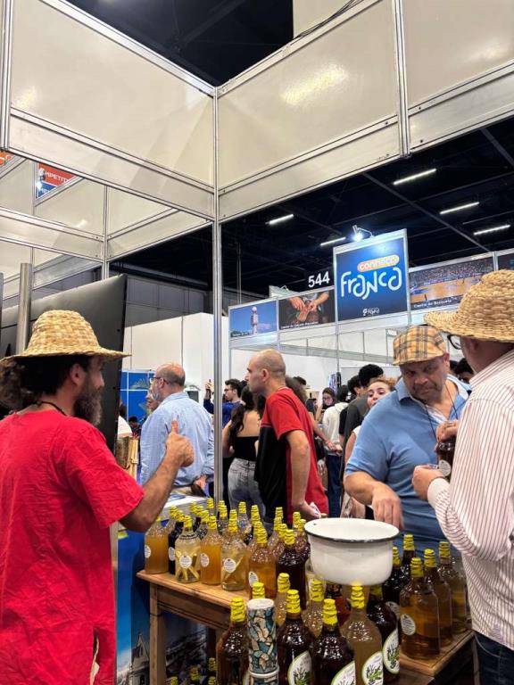 Prefeitura participa da Feira do Empreendedor 2025 ao lado do Condemat+
