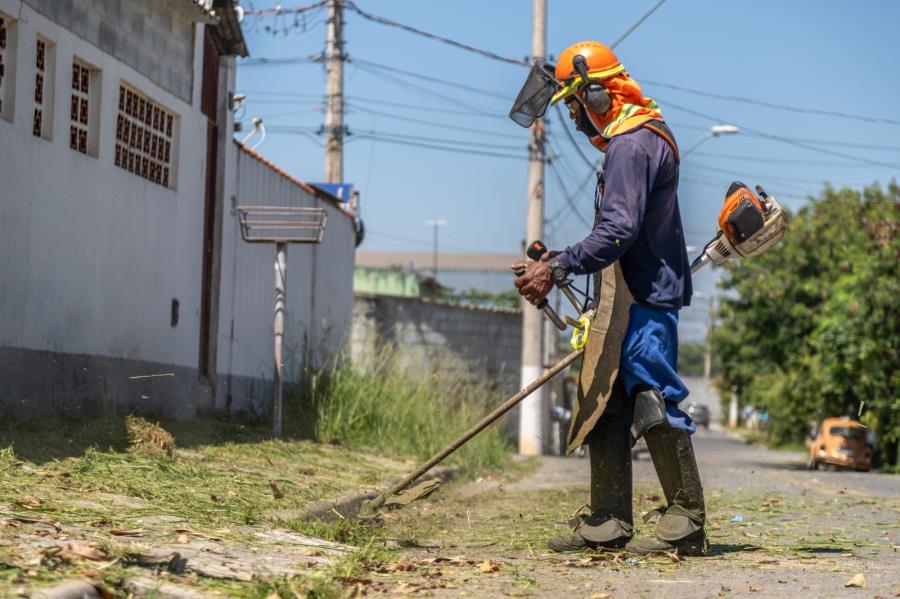 Prefeitura de Guararema investe em serviços de zeladoria e limpeza pelos bairros