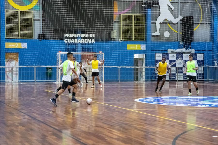 Prefeitura realiza seletiva para encontrar novos talentos para o Guararema Futsal sub-20