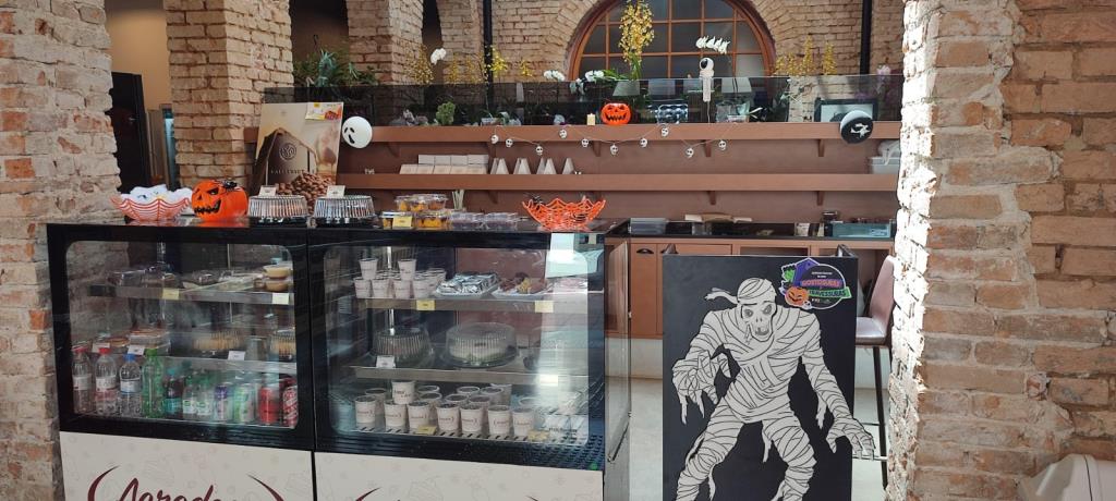 Programa de Apoio ao Empreendedor realiza "Rota Gostosuras e Travessuras" no Halloween em Guararema
