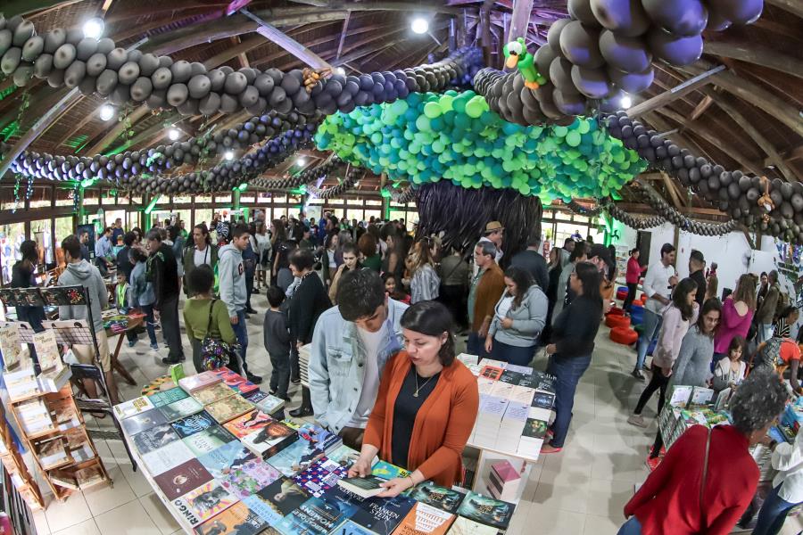 Começa neste sábado (12) a 3ª edição da Festa Literária de Guararema