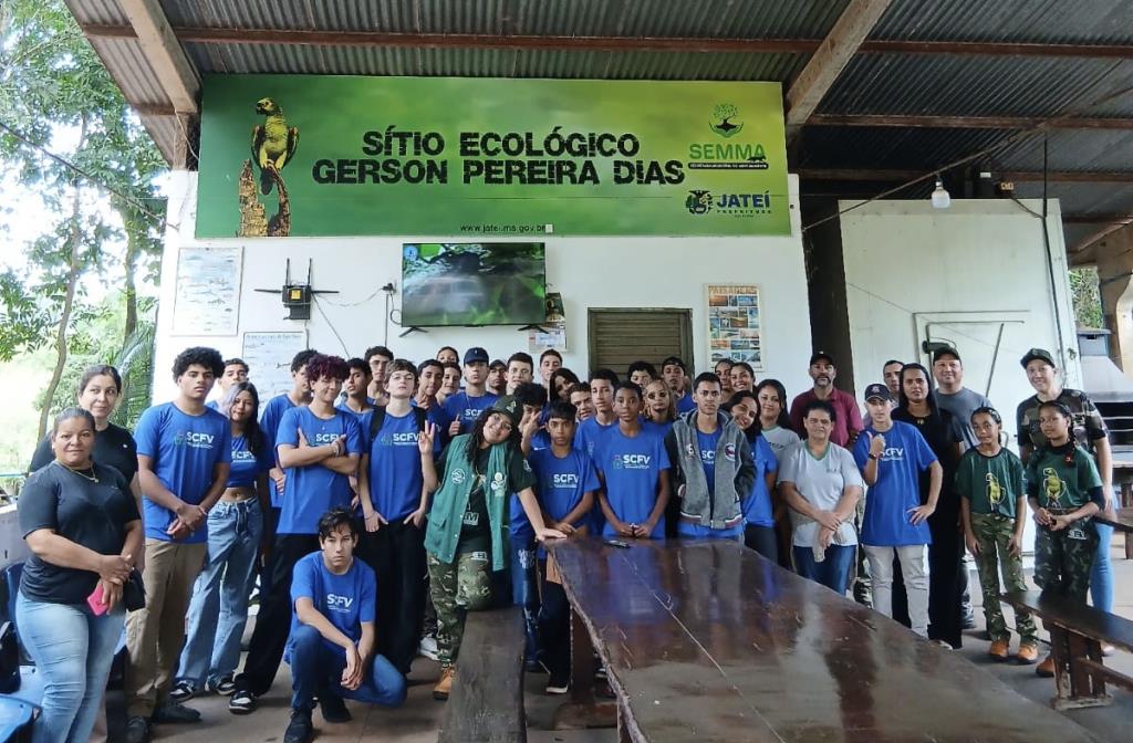 Adolescentes de Batayporã vivenciam aprendizado ambiental em visita técnica a sítio ecológico de Jateí