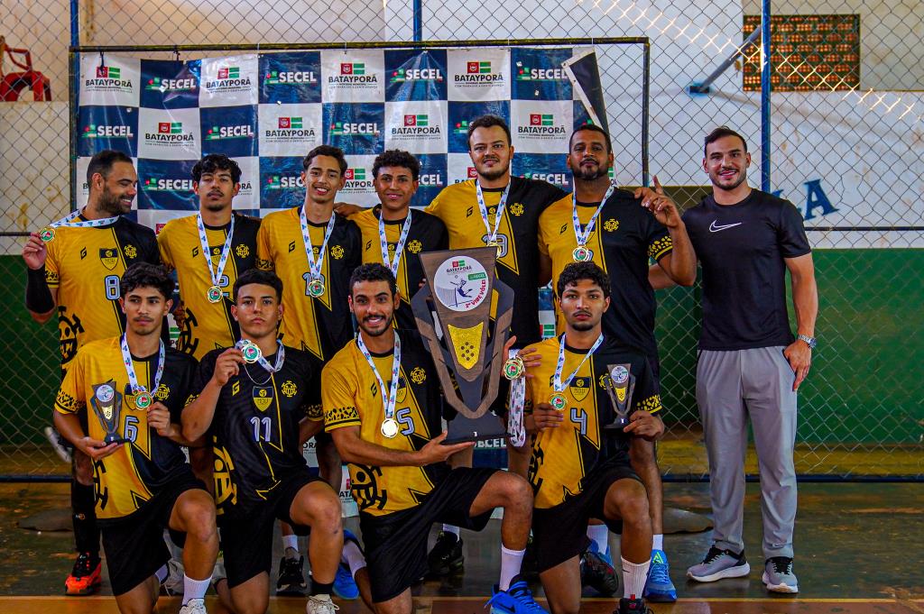 Vibe Vôlei segue com etapa masculino livre e reúne equipes de três municípios