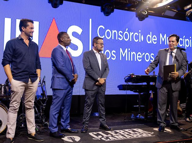 CONMINAS realiza evento de lançamento com presença de autoridades e lideranças políticas