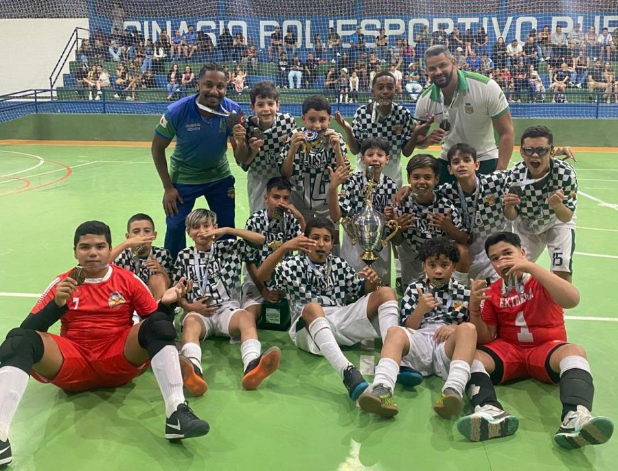 Extrema Futsal Sub12 conquista o Campeonato Regional de Futsal de Pinhalzinho 2025