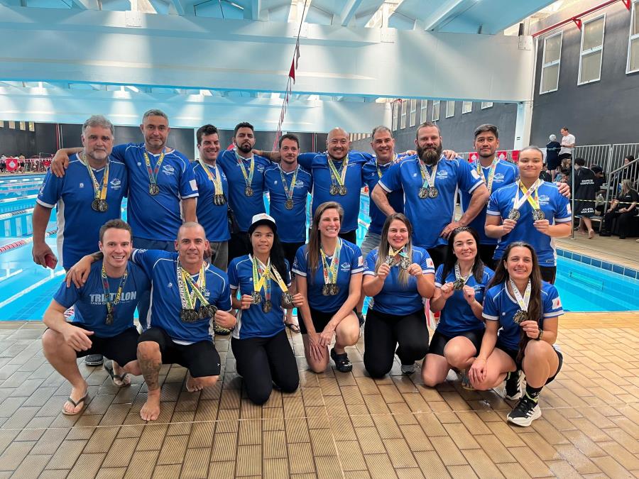 Equipe de Natação de Extrema conquista troféu e 39 medalhas na 24ª edição do Super 50 em São Paulo
