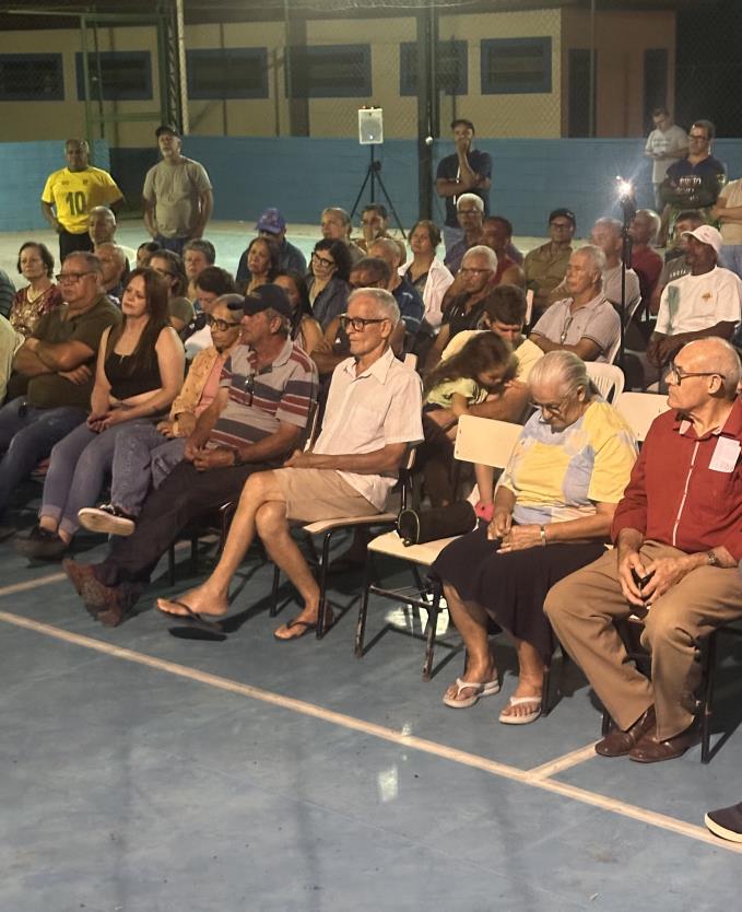 Projeto itinerante ‘Prefeitura em Ação’ leva diálogo e escuta ativa aos moradores do Bairro Pessegueiros