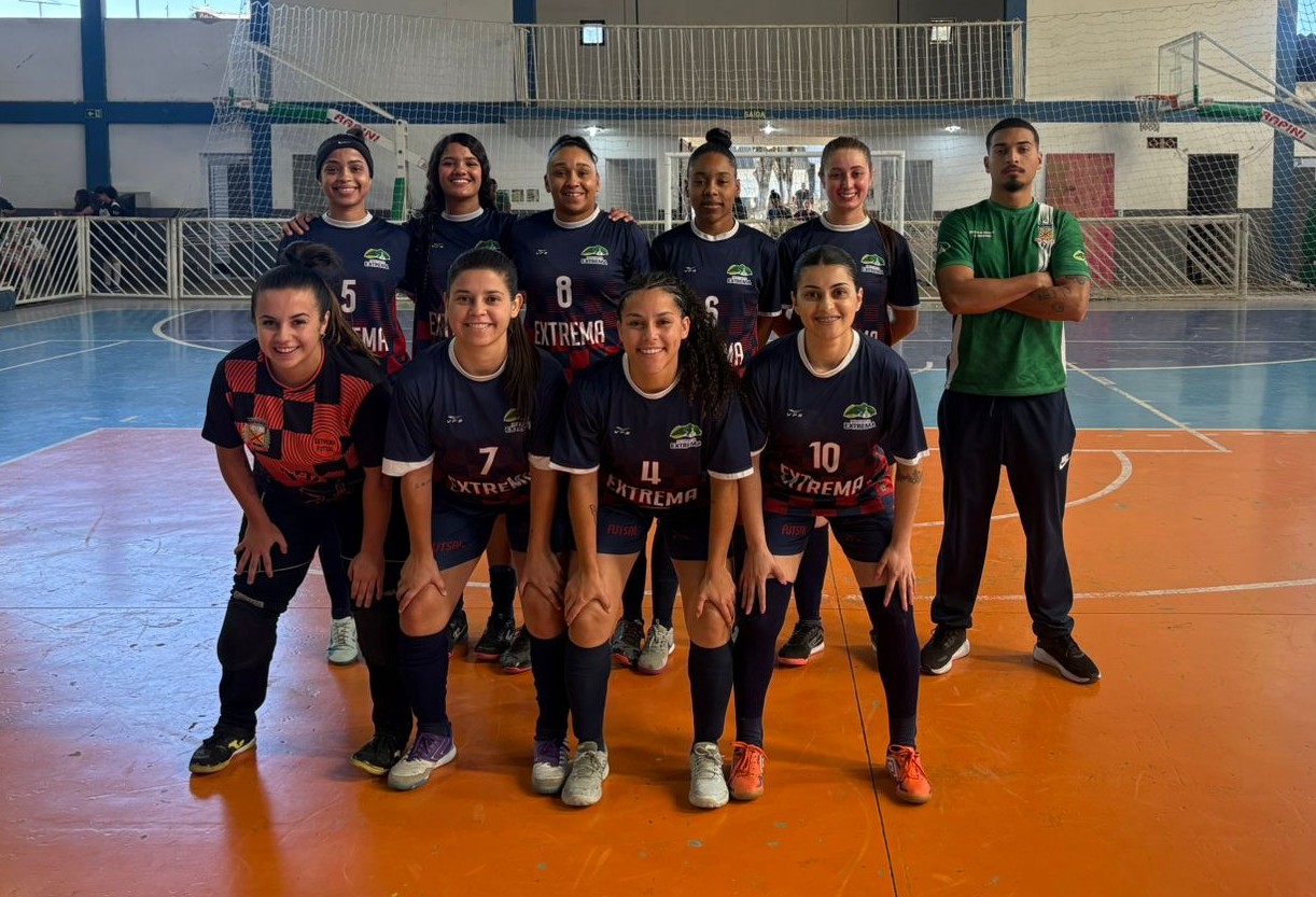 Equipe adulta de futsal feminino estreia nos Jogos da Juventude (JOJU) e garante importante resultado na fase de grupos