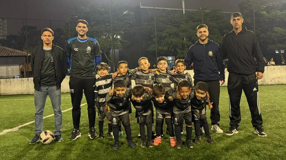 Equipe de futebol do Sub6 de Extrema estreia no Torneio ‘Terrão Cup’ com atleta selecionado para avaliação no Corinthians