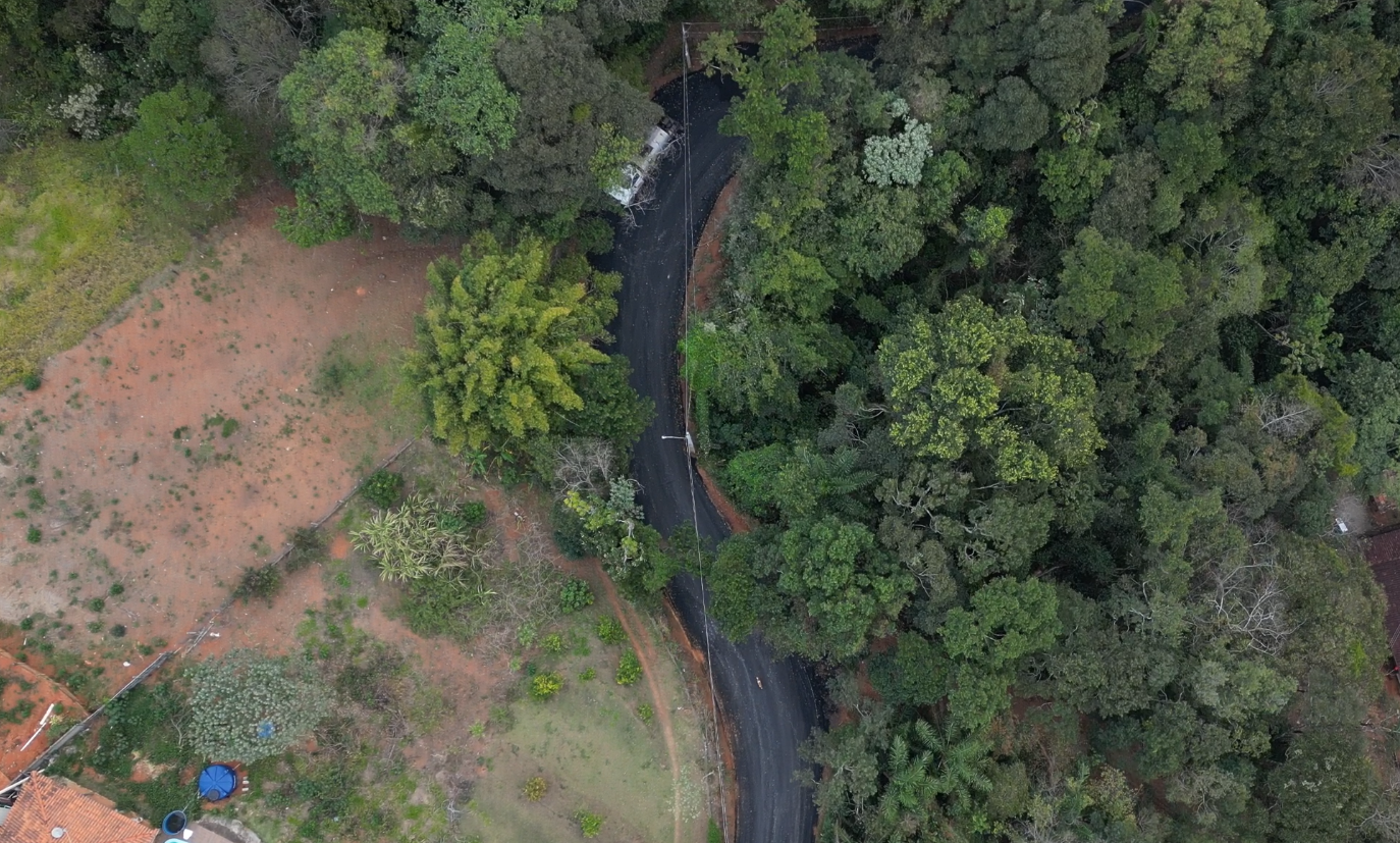 Com 3 km de pavimentação, Bairro dos Forjos recebe melhorias em 7 ruas