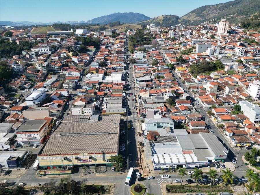Rua João Mendes passa por obras de substituição da rede de esgoto e em breve será totalmente recapeada