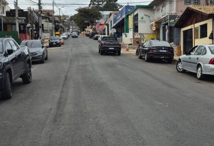 Prefeitura de Extrema restringe tráfego de veículos pesados na Rua João Mendes para reforçar segurança viária