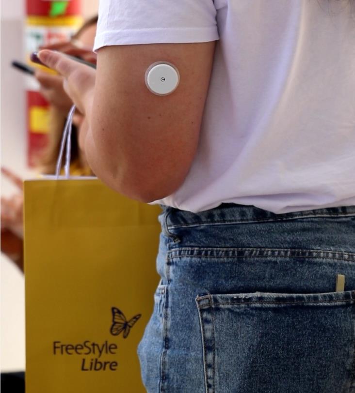 Novo programa da saúde entrega sensores de monitoramento de glicemia para mais de 30 pacientes e transforma rotina de pessoas com diabetes