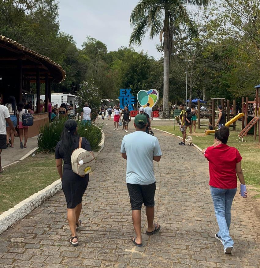 ‘Domingo na Cachoeira do Salto’ atrai 1.700 visitantes em um evento repleto de contato com a natureza, atividades de conscientização e muita diversão