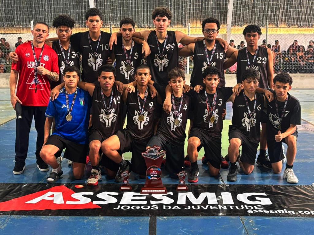 Basquete de Extrema brilha na etapa final do JOJU 2025 e conquista título no Sub17 masculino