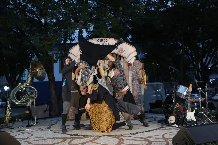 20ª Mostra de Teatro estreia com apresentação do Circo Fubanguinho na Praça Coronel Simeão