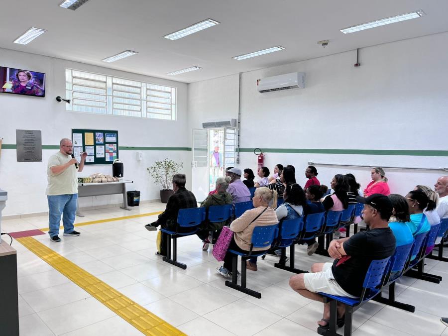 Cadastro Único recebe famílias em vulnerabilidade para apresentação de benefícios e condições do Bolsa Família