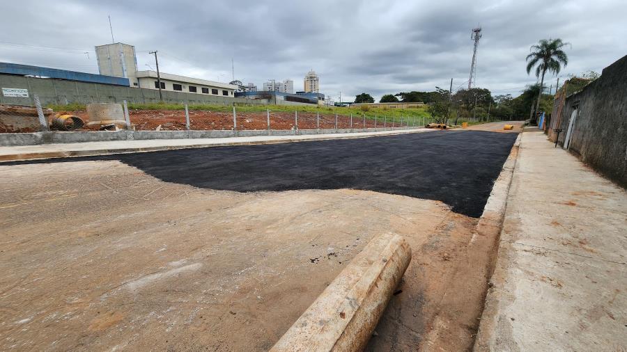 Prefeitura inicia pavimentação em trecho da avenida Antônio Philadelpho, na Estiva